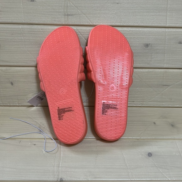 Women’s orange Kendra sandal NWT - Picture 6 of 7